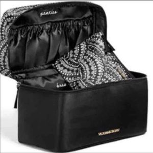 New Victoria's Secret Travel case lingerie